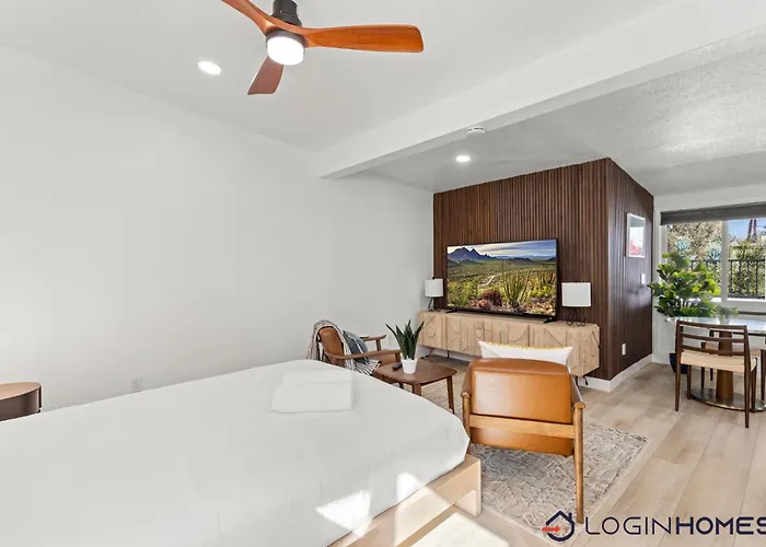 Brand New W Parking Blocks From Oldtown- 3c Holiday home *